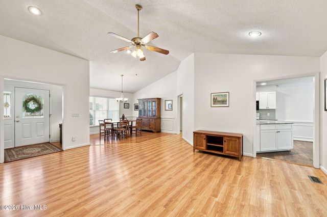 137 Winsford Circle, West End, NC 27376