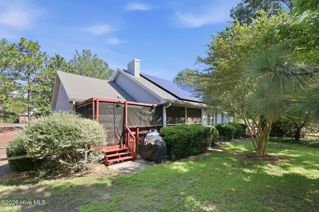 137 Winsford Circle, West End, NC 27376