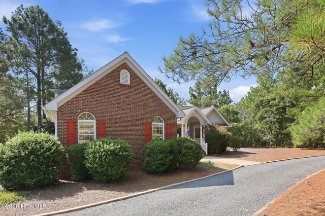 137 Winsford Circle, West End, NC 27376