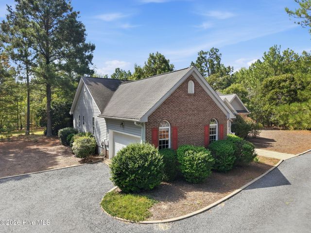 137 Winsford Circle, West End, NC 27376