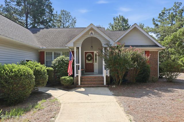 137 Winsford Circle, West End, NC 27376