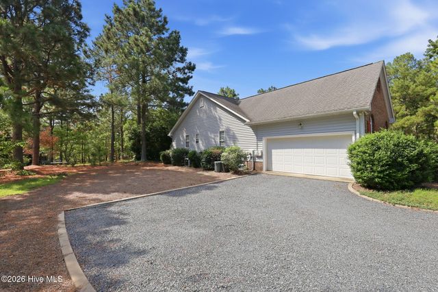 137 Winsford Circle, West End, NC 27376