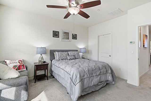 3215 Bridgeway Dr, Rancho Cordova, CA 95670