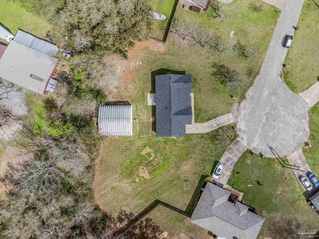 902 Heathrow Dr, Cantonment, FL 32533