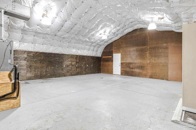 902 Heathrow Dr, Cantonment, FL 32533