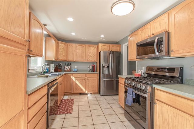 37 Forest Trail, East Bridgewater, MA 02333