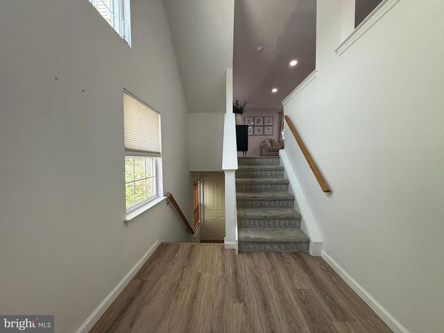 434 PLEASANT VALLEY DR, Conshohocken, PA 19428