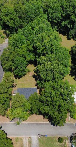 445 Oakwood Avenue, Mooresville, NC 28115