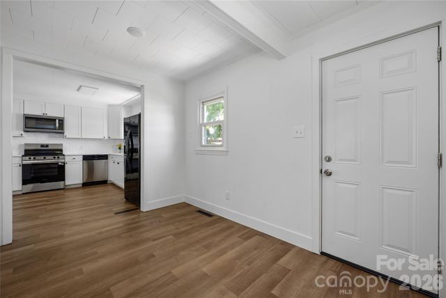 445 Oakwood Avenue, Mooresville, NC 28115