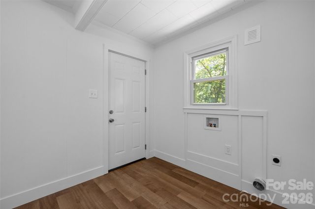 445 Oakwood Avenue, Mooresville, NC 28115