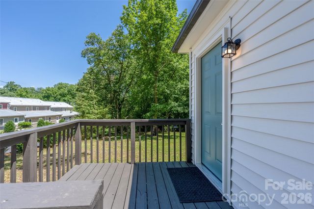 445 Oakwood Avenue, Mooresville, NC 28115
