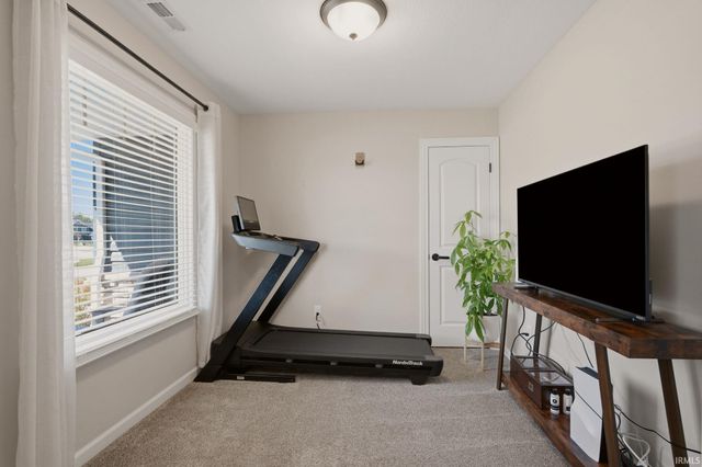 15296 Leo Creek Boulevard, Leo, IN 46765