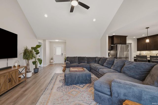 15296 Leo Creek Boulevard, Leo, IN 46765
