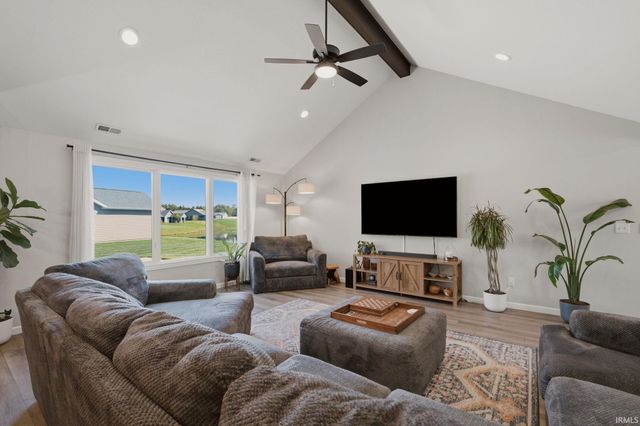 15296 Leo Creek Boulevard, Leo, IN 46765
