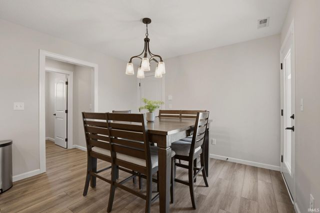 15296 Leo Creek Boulevard, Leo, IN 46765