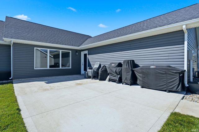 15296 Leo Creek Boulevard, Leo, IN 46765