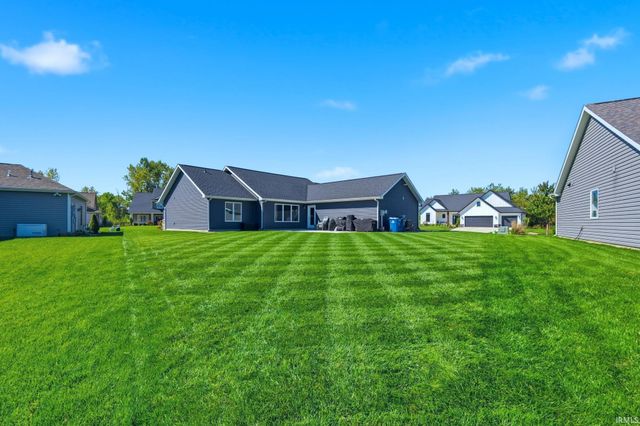 15296 Leo Creek Boulevard, Leo, IN 46765