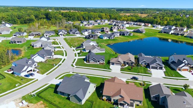 15296 Leo Creek Boulevard, Leo, IN 46765