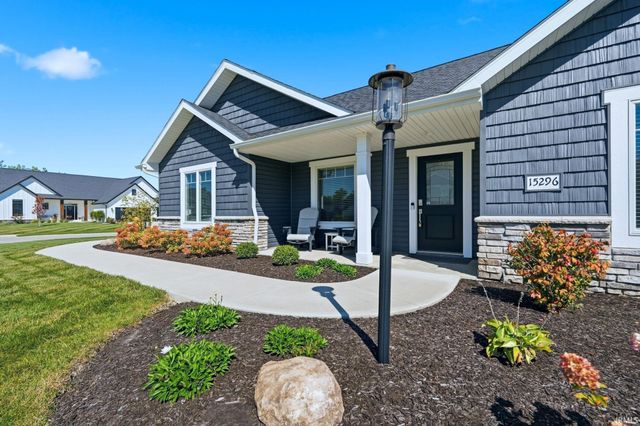 15296 Leo Creek Boulevard, Leo, IN 46765