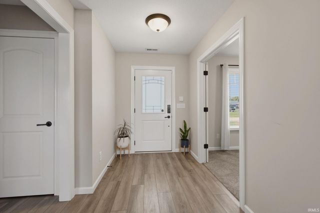 15296 Leo Creek Boulevard, Leo, IN 46765