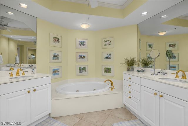 7225 Pelican Bay BLVD 402, Naples, FL 34108