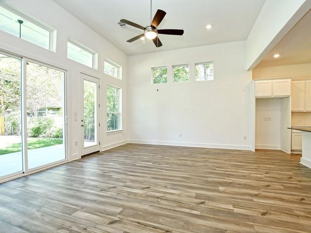 402 Zennia ST, Austin, TX 78751