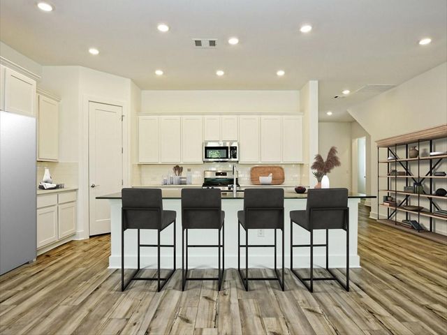 402 Zennia ST, Austin, TX 78751
