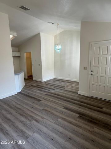 18204 N 19TH Street, Phoenix, AZ 85022