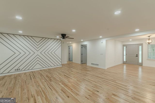 3552 Springrun Drive, Decatur, GA 30032