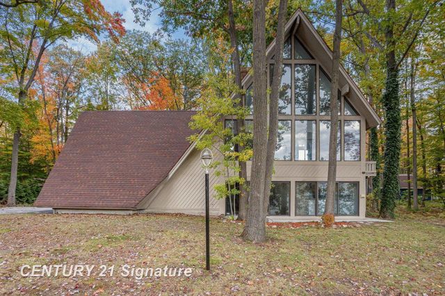 10363 Lakewood Drive, Swan Creek Twp, MI 48609