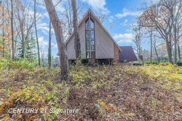 10363 Lakewood Drive, Swan Creek Twp, MI 48609
