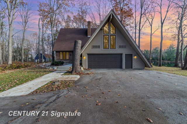 10363 Lakewood Drive, Swan Creek Twp, MI 48609