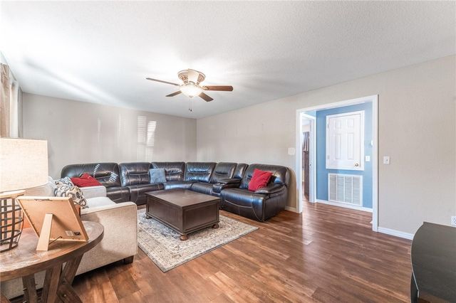 1544 S Duncan Avenue, Fayetteville, AR 72701