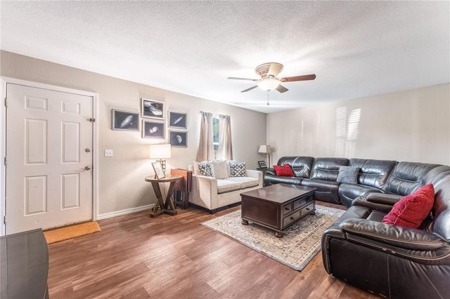 1544 S Duncan Avenue, Fayetteville, AR 72701