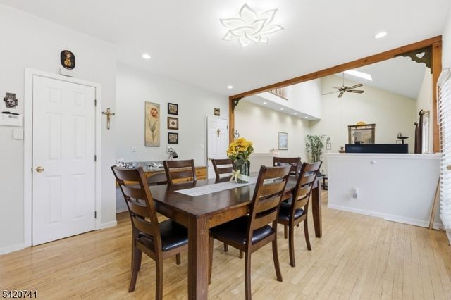 66 Gates Rd, Franklin Twp., NJ 08873