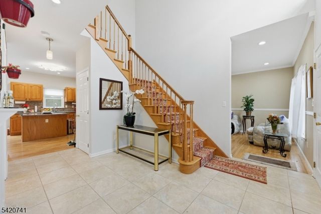 66 Gates Rd, Franklin Twp., NJ 08873