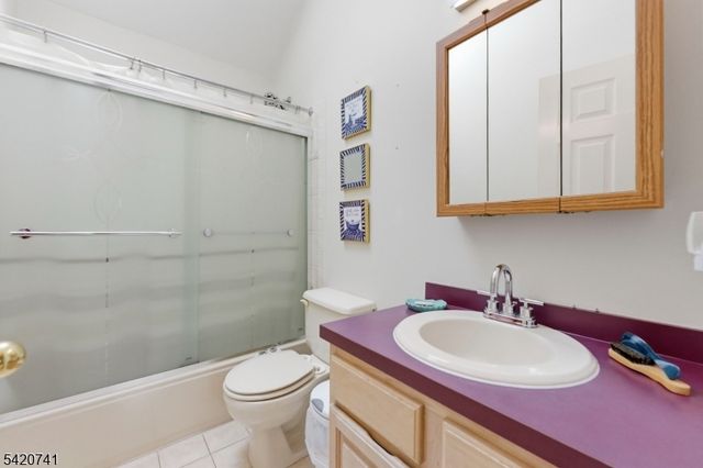 66 Gates Rd, Franklin Twp., NJ 08873