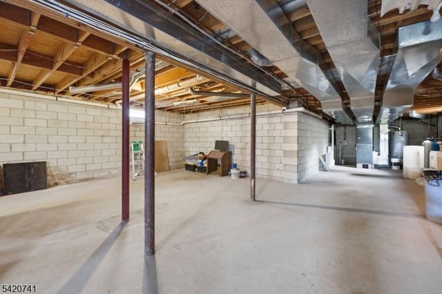 66 Gates Rd, Franklin Twp., NJ 08873