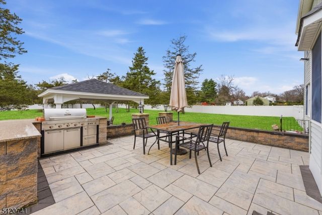 66 Gates Rd, Franklin Twp., NJ 08873