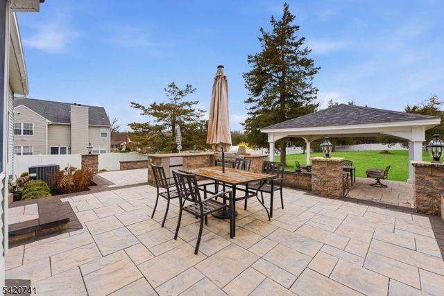 66 Gates Rd, Franklin Twp., NJ 08873