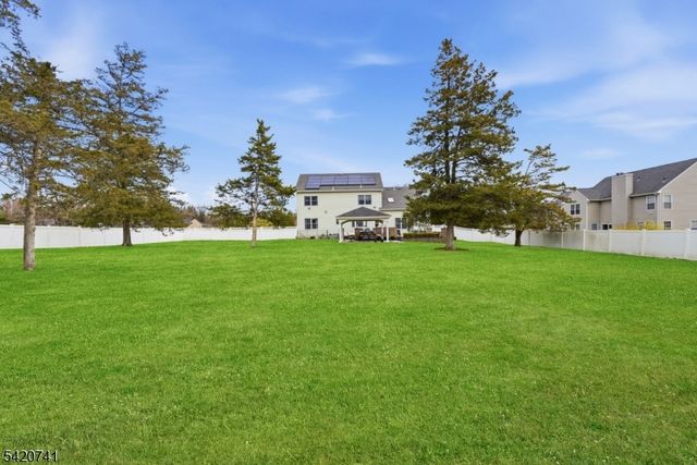 66 Gates Rd, Franklin Twp., NJ 08873