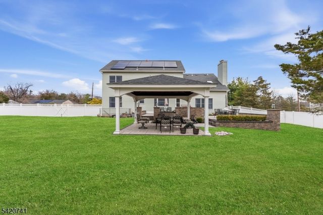 66 Gates Rd, Franklin Twp., NJ 08873