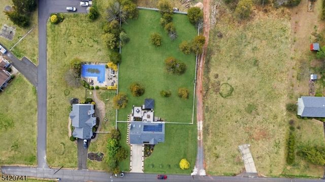 66 Gates Rd, Franklin Twp., NJ 08873