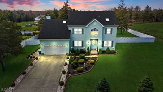 66 Gates Rd, Franklin Twp., NJ 08873