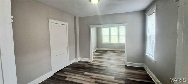 5516 S Grand Boulevard, St Louis, MO 63111