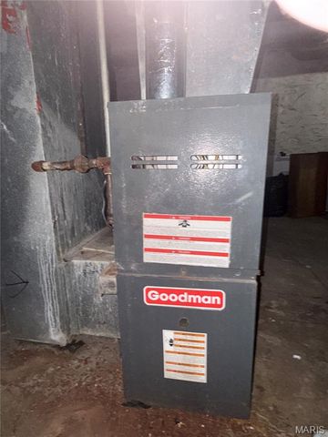 5516 S Grand Boulevard, St Louis, MO 63111