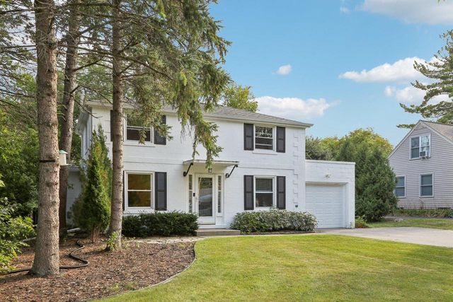 515 E Dean ROAD, Fox Point, WI 53217