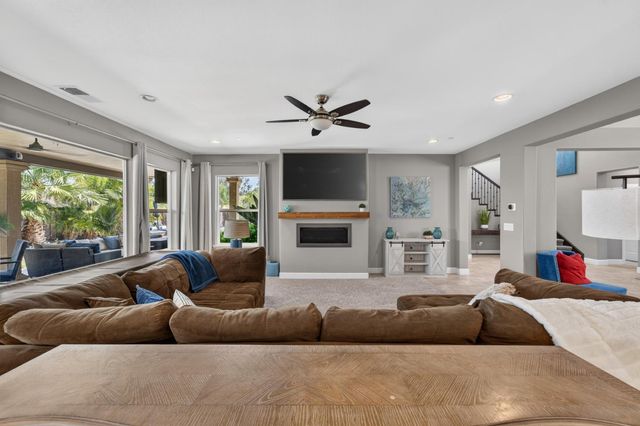 4340 Majestic Prince Way, Roseville, CA 95747