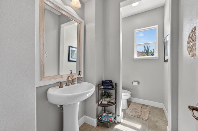 4340 Majestic Prince Way, Roseville, CA 95747
