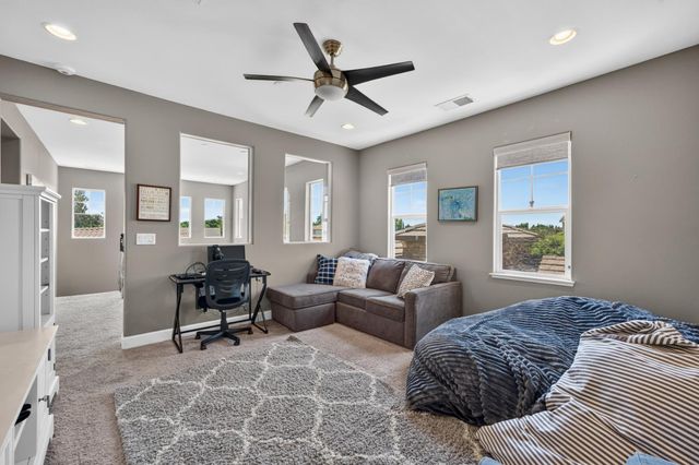 4340 Majestic Prince Way, Roseville, CA 95747